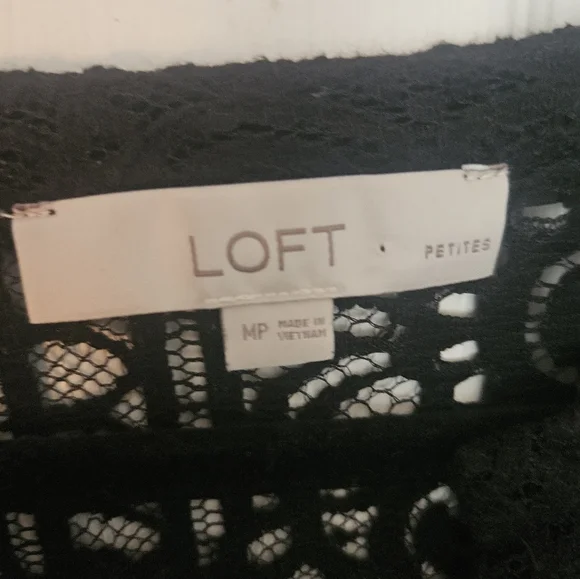 Loft Lace V-Neck Blouse Women Petite M - Picture 3 of 4